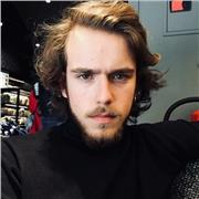 Soy un profesor polivalente, a parte de matemáticas o inglés, puedo ayudarte a organizar tu calendario o a poner en práctica nuevos medios de estudio. Actualmente estudio periodismo en la universidad y ya hace dos años que superé las PAU